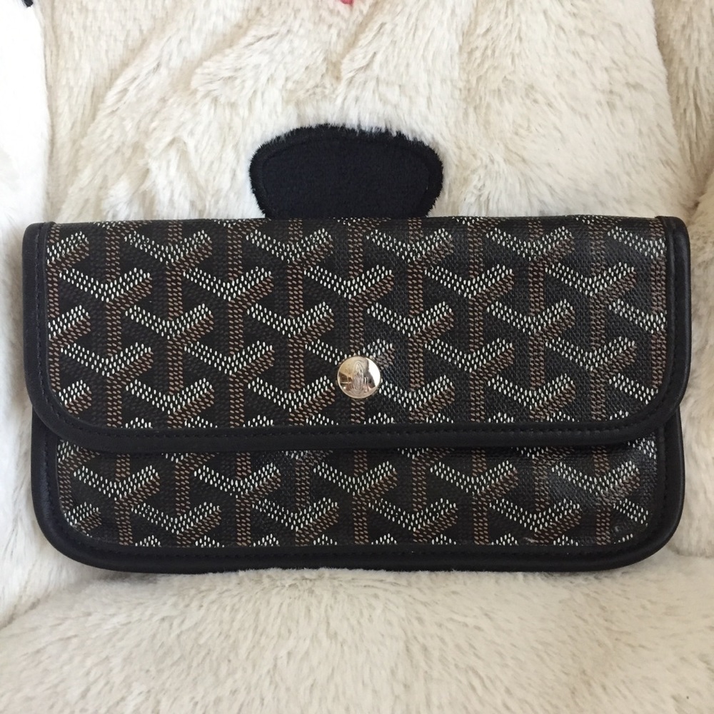 Black Goyard Pochette